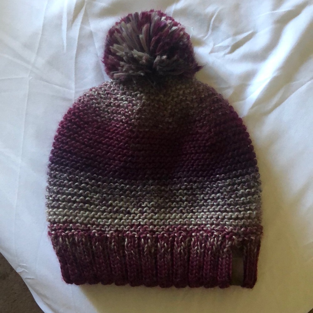 Beautiful burgundy beanie adidas